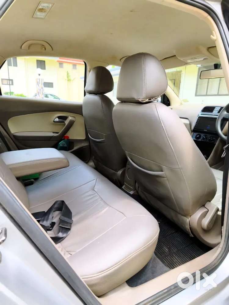 Skoda Rapid Elegance 2014 Petrol