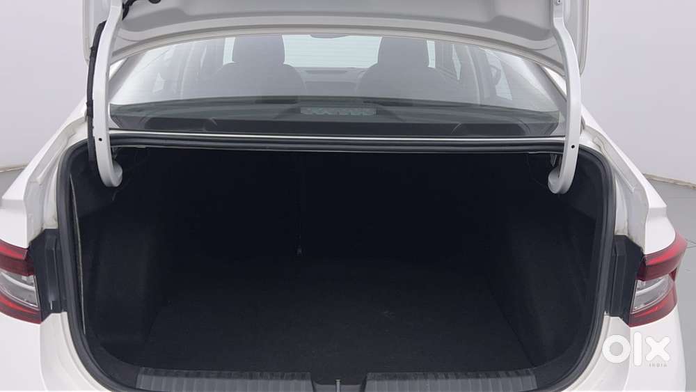 Skoda Slavia Style 1.5l Tsi Dsg, 2023, Petrol