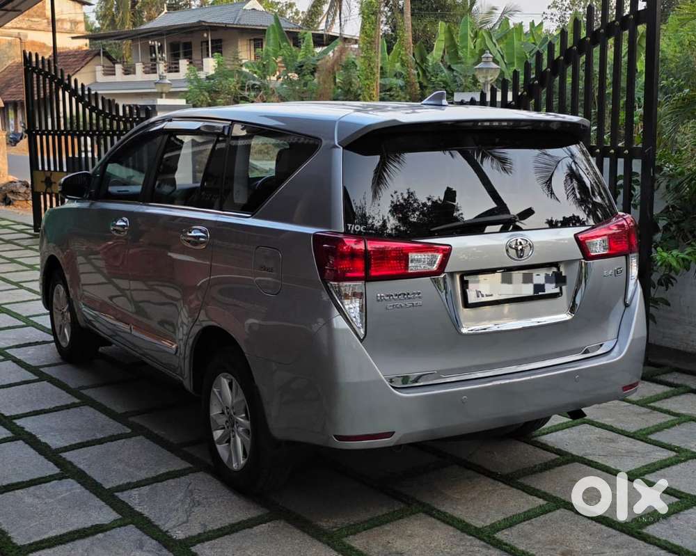 Toyota Innova Crysta 2.4 Gx Mt, 2017, Diesel
