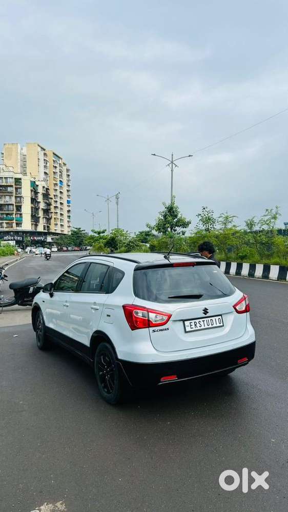 Maruti Suzuki S-cross 2016 Diesel Well Maintained