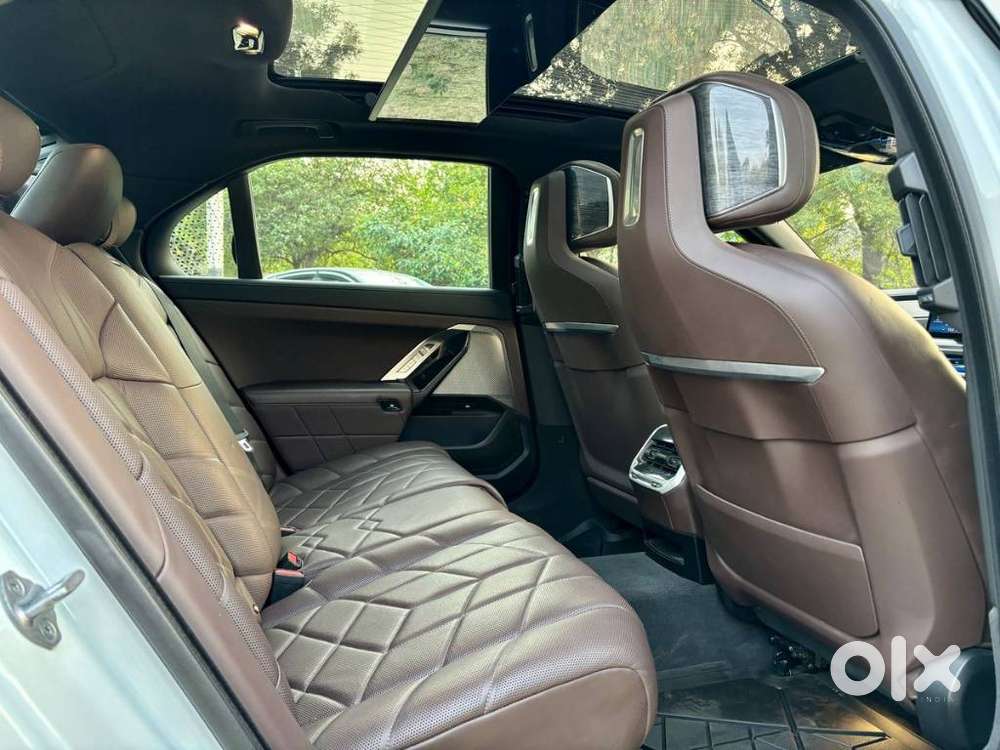Bmw 7 Series 740i M Sport Petrol Automatic, 2023, Petrol