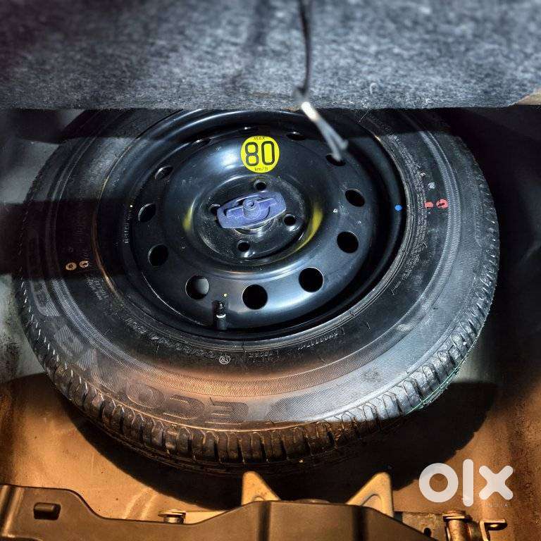 Maruti Suzuki Swift Dzire Zxi + Mt, 2022, Petrol