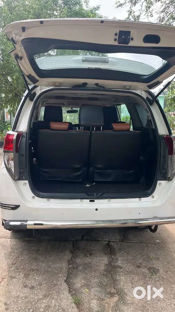 Toyota Innova Crysta 2017 Petrol Mt 7 Str
