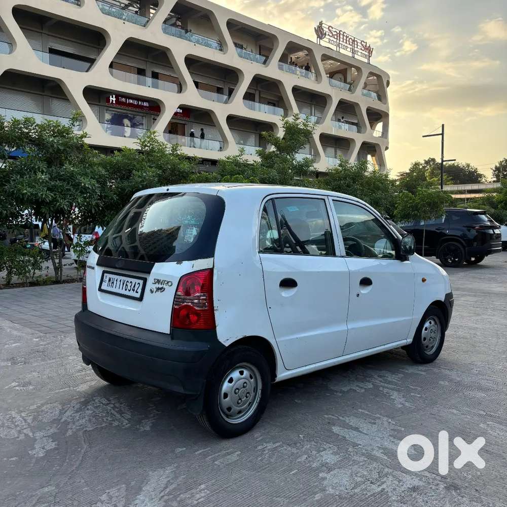  Hyundai Santro Xing Xl  Reliable Petrol Hatchback For Daily Use