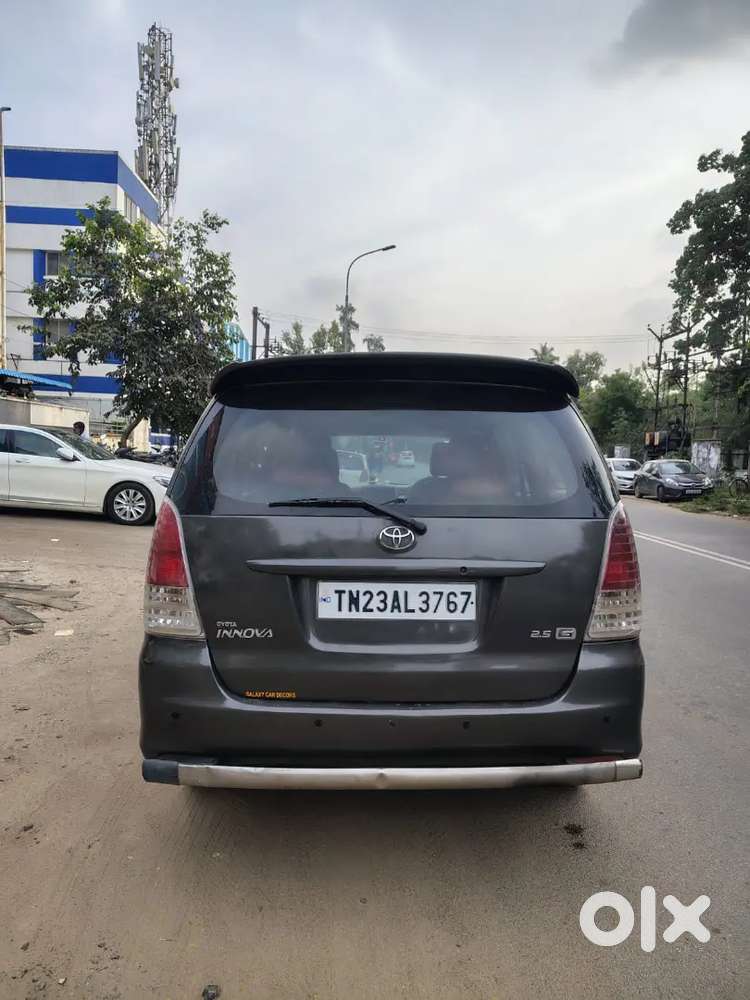 Toyota Innova 2011 Diesel 2nd Owner