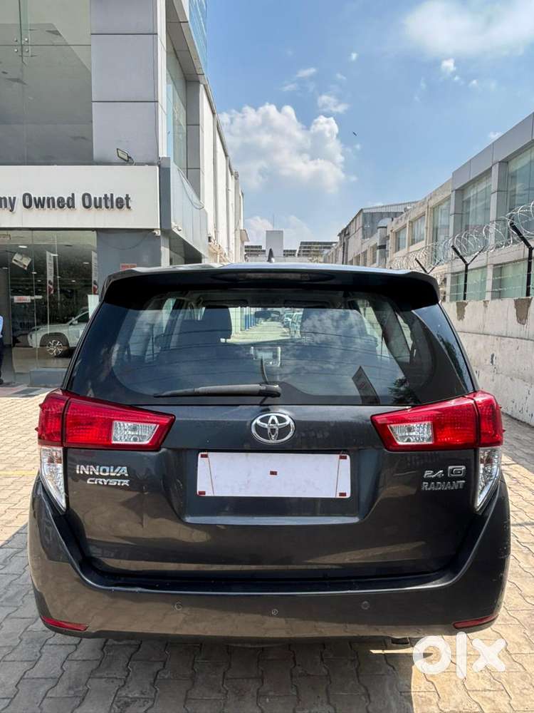 Toyota Innova Crysta 2.4 Gx Mt, 2017, Diesel