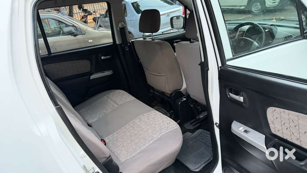 Maruti Suzuki Wagon R Vxi Amt1.2, 2016, Petrol
