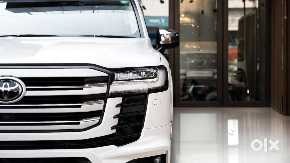 Toyota Land Cruiser Zx Petrol, 2024, Petrol