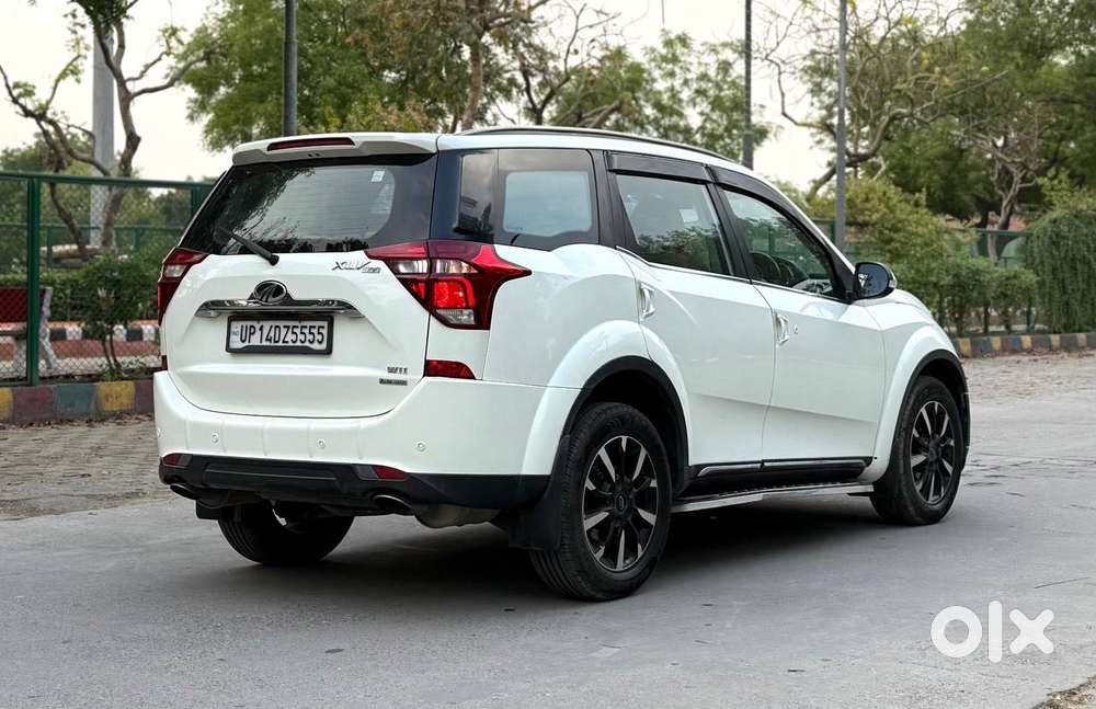 Mahindra Xuv500 W11 At, 2019, Petrol