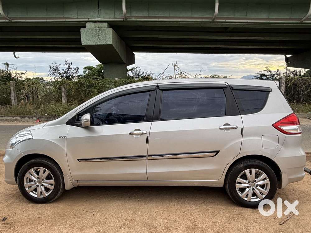 Maruti Suzuki Ertiga Zxi Plus Shvs, 2017, Petrol