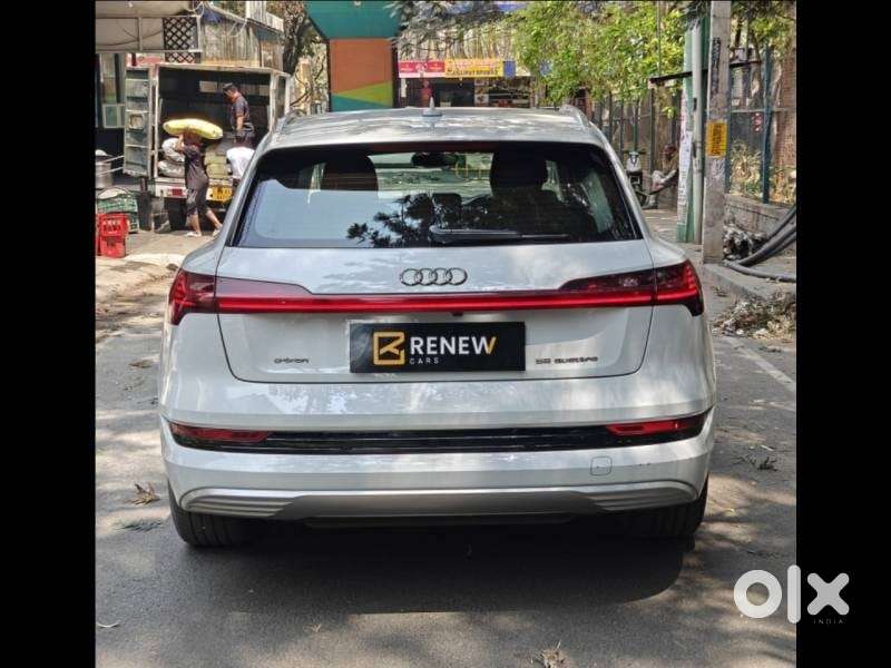 Audi E-tron 55, 2022, Electric