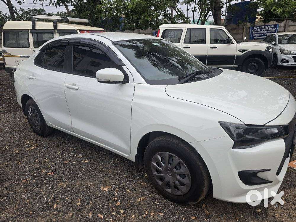 Maruti Suzuki Swift Dzire 1.3 Vxi, 2025, Petrol