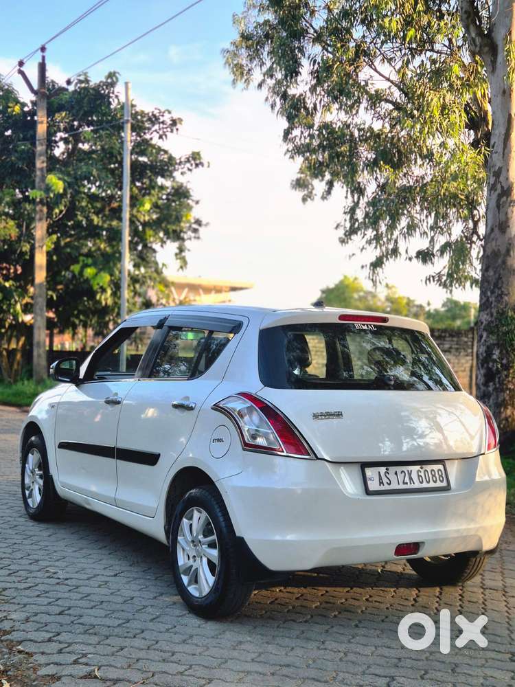 Maruti Suzuki Swift Zxi, 2013, Petrol