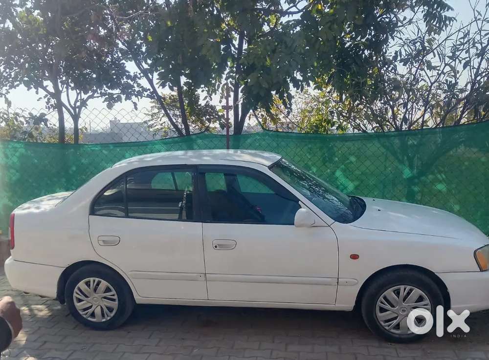Hyundai Accent Hatchback 2004 Petrol 90500 Km Driven