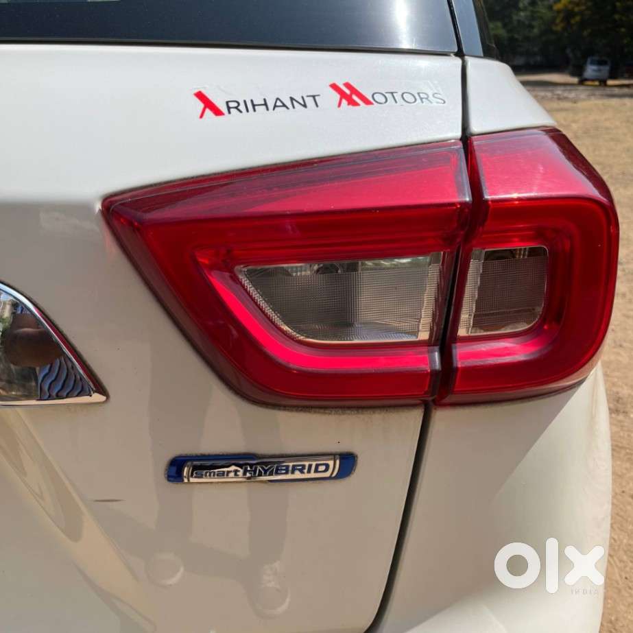 Maruti Suzuki Brezza 1.5 Zxi At Smart Hybrid, 2022, Petrol