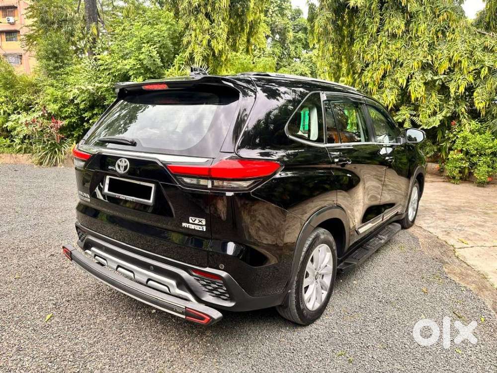 Toyota Innova Hycross 2.0 Vx (o) Hybrid 7 Str, 2024, Petrol