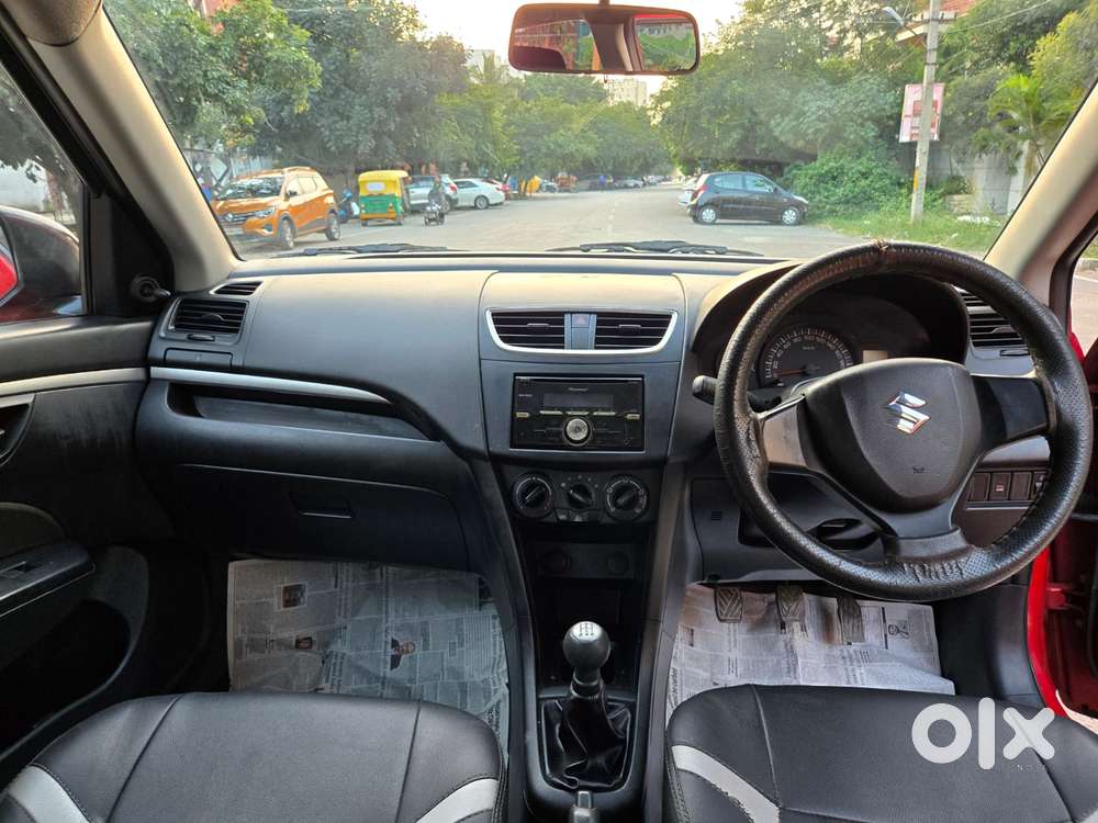 Maruti Suzuki Swift Lxi, 2015, Petrol