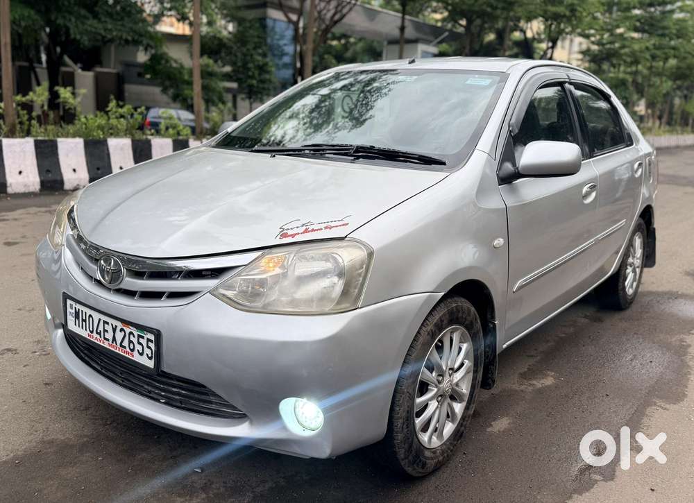 Toyota Etios V, 2011, Petrol