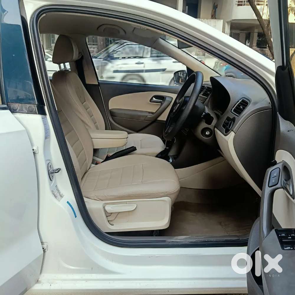 Volkswagen Vento Automatic Highline 2011 Nov.