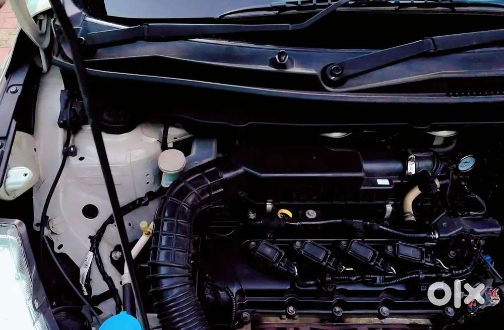 Ertiga Vxi Cng Petrol First Owner 57000 Chali Hai