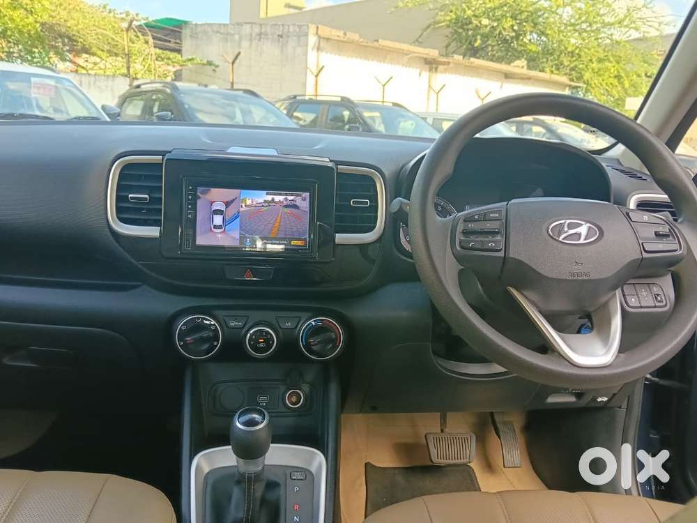 Hyundai Venue S Turbo Dct, 2020, Petrol