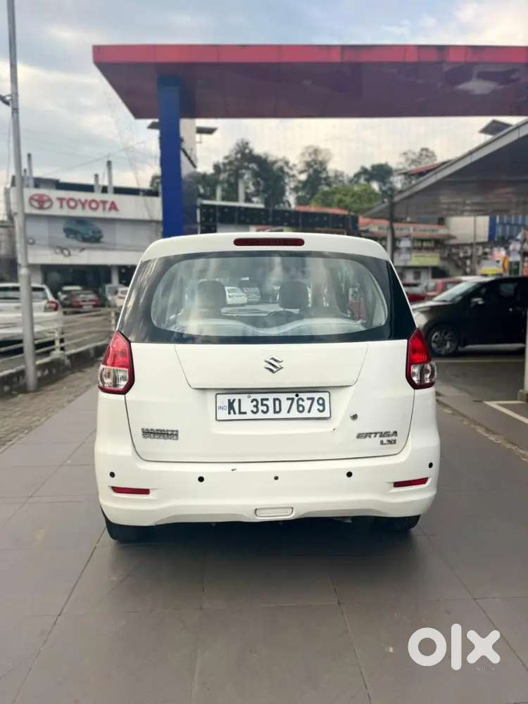 Maruti Suzuki Ertiga 2012