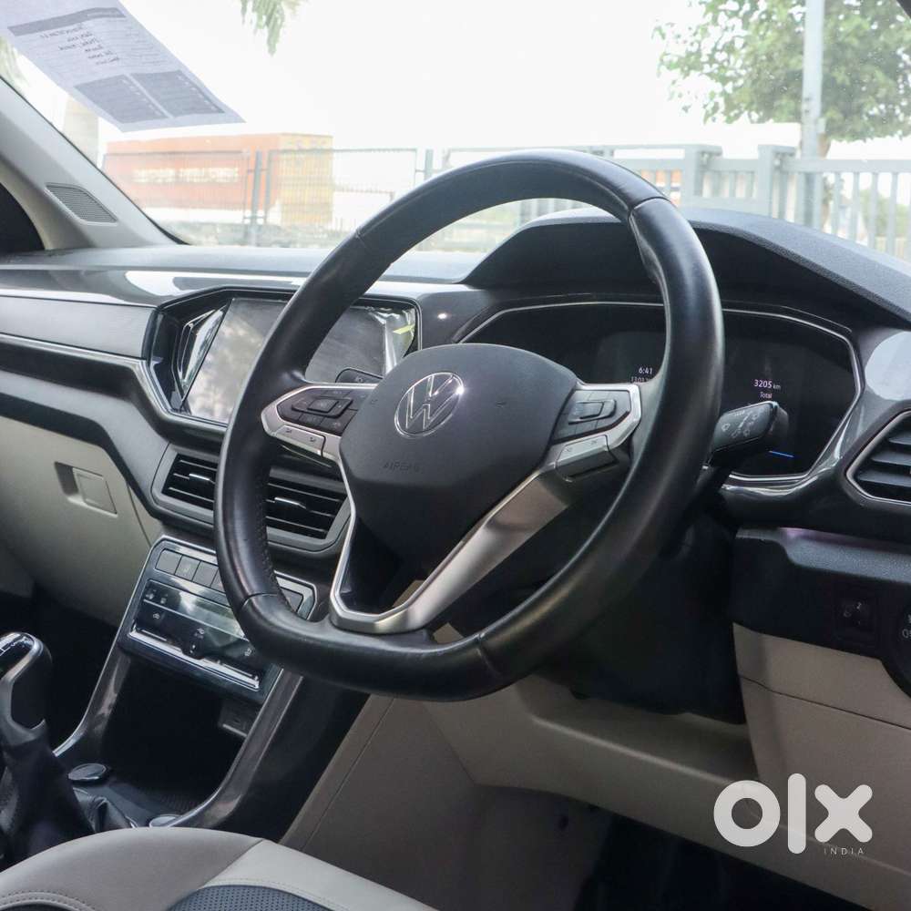 Volkswagen Taigun Topline 1.0 Tsi Mt (electric Seats), 2024, Petrol
