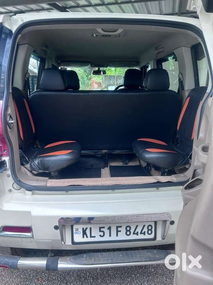 Mahindra Tuv 300 2015