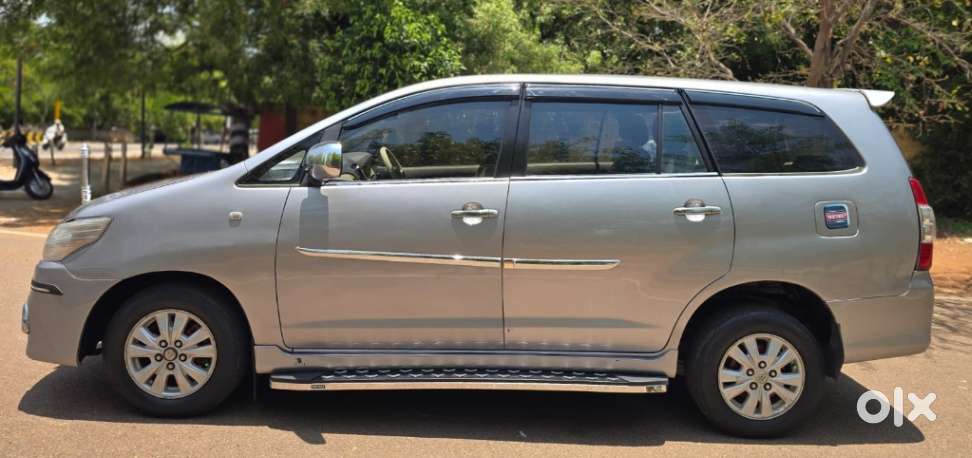 Toyota Innova 2.5 V 7 Str, 2012, Diesel