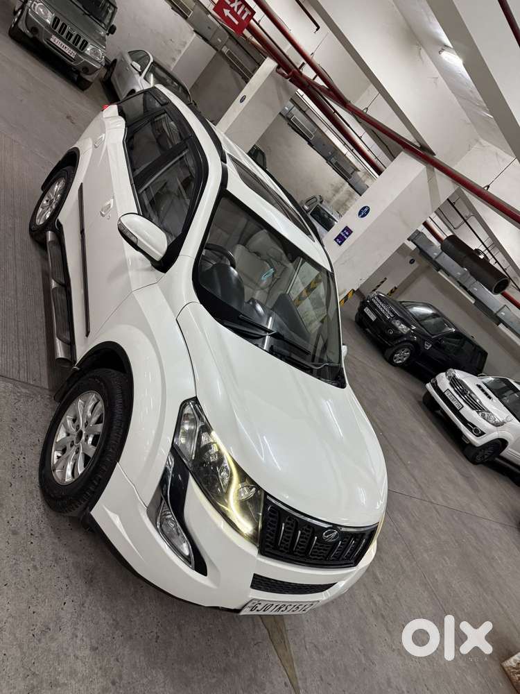 Mahindra Xuv500 2.2 W10 Sportz Edition At, 2016, Diesel