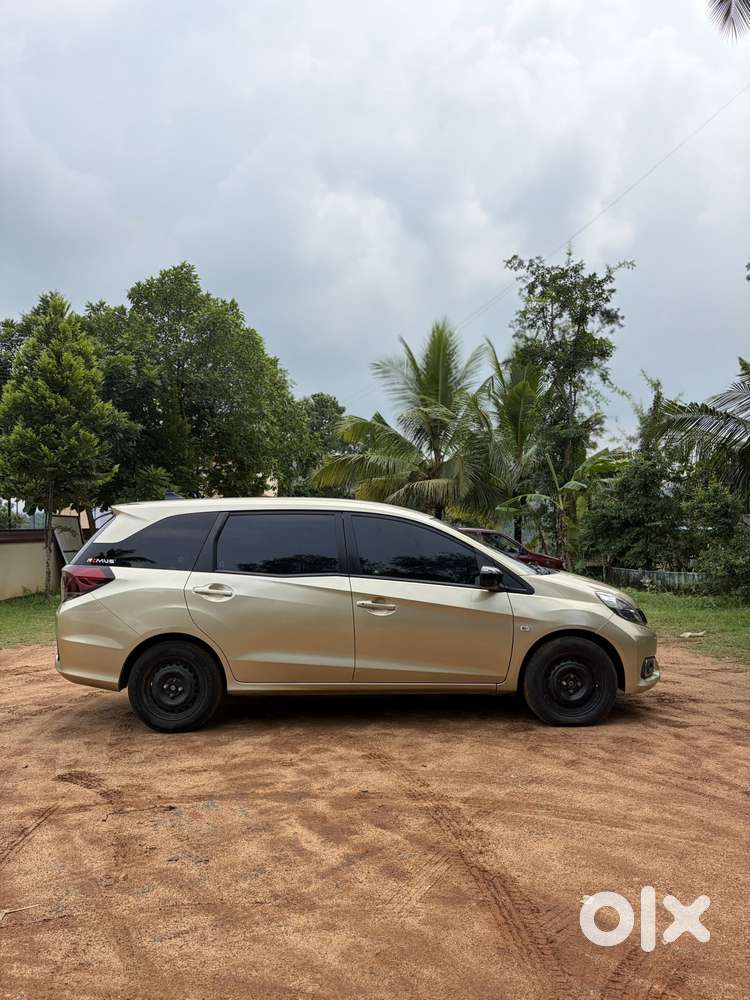 Honda Mobilio 1.5 S I-vtec Mt, 2015, Petrol