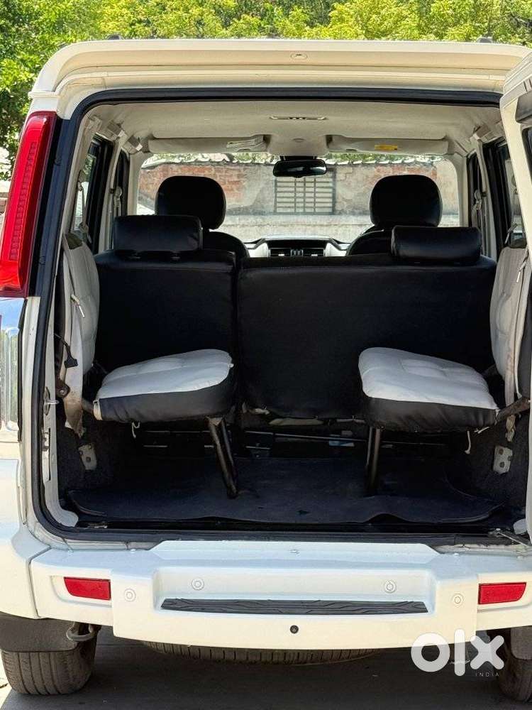 Mahindra Scorpio S10, 2015, Diesel