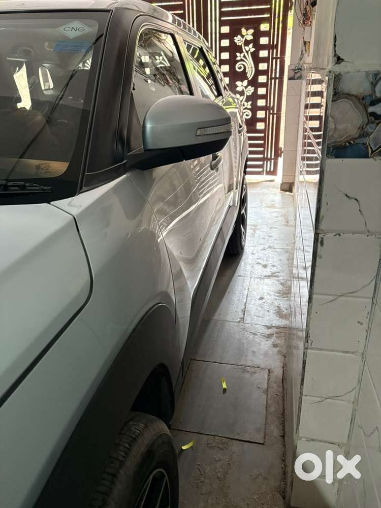 Maruti Suzuki Brezza Vxi 2024 Year