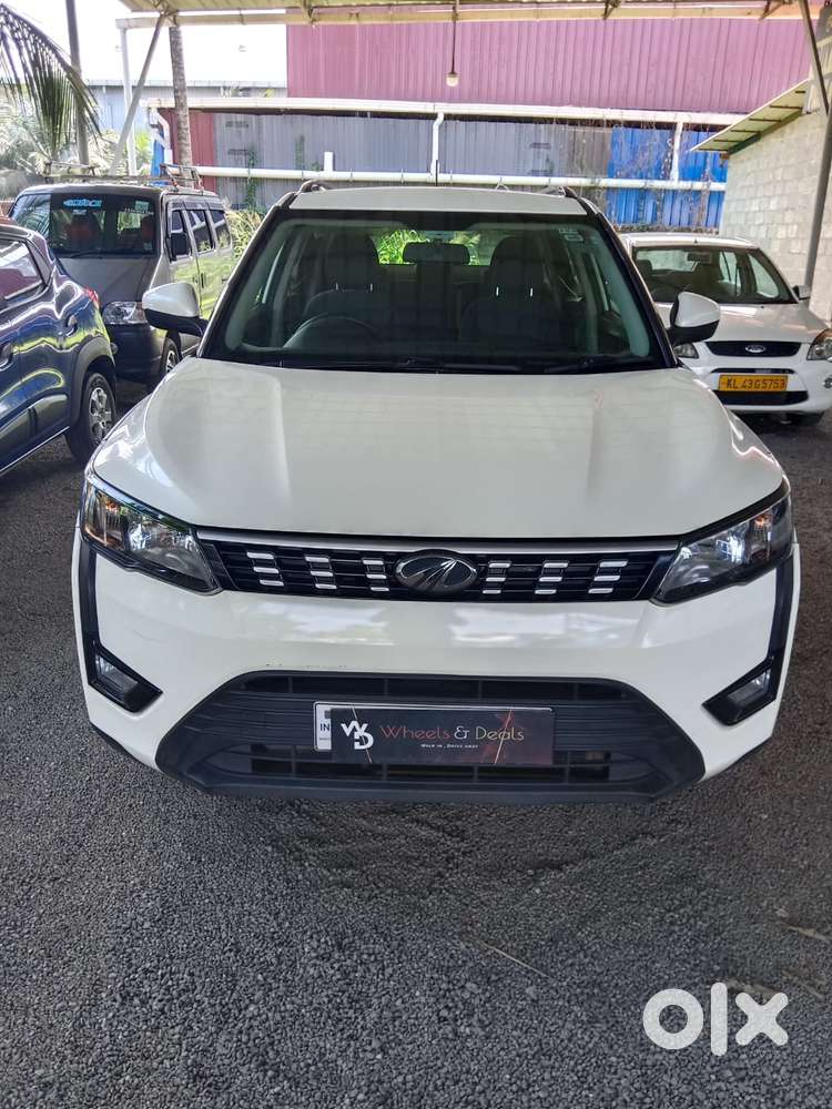 Mahindra Xuv300 W8 Option Dual Tone Diesel, 2021, Diesel