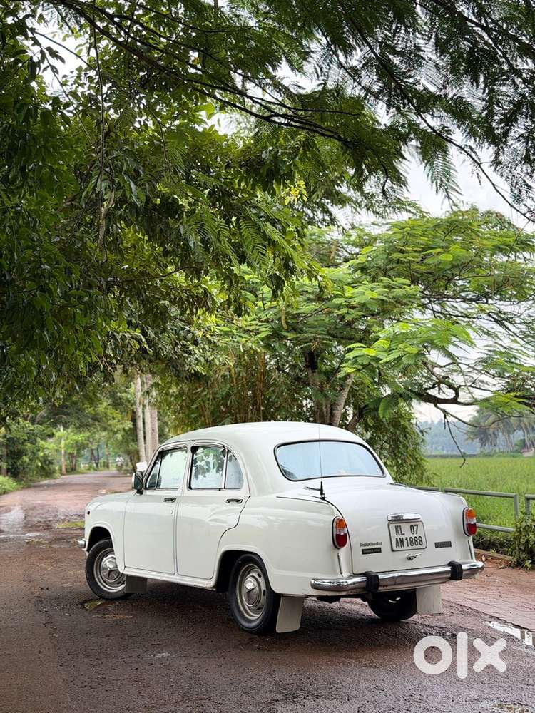 Ambassador Classic 2003 Car