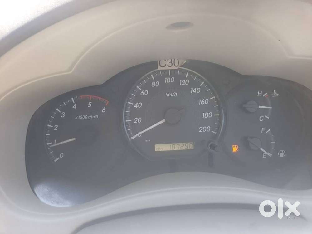 Toyota Innova 2.5 G (diesel) 8 Seater, 2012, Diesel