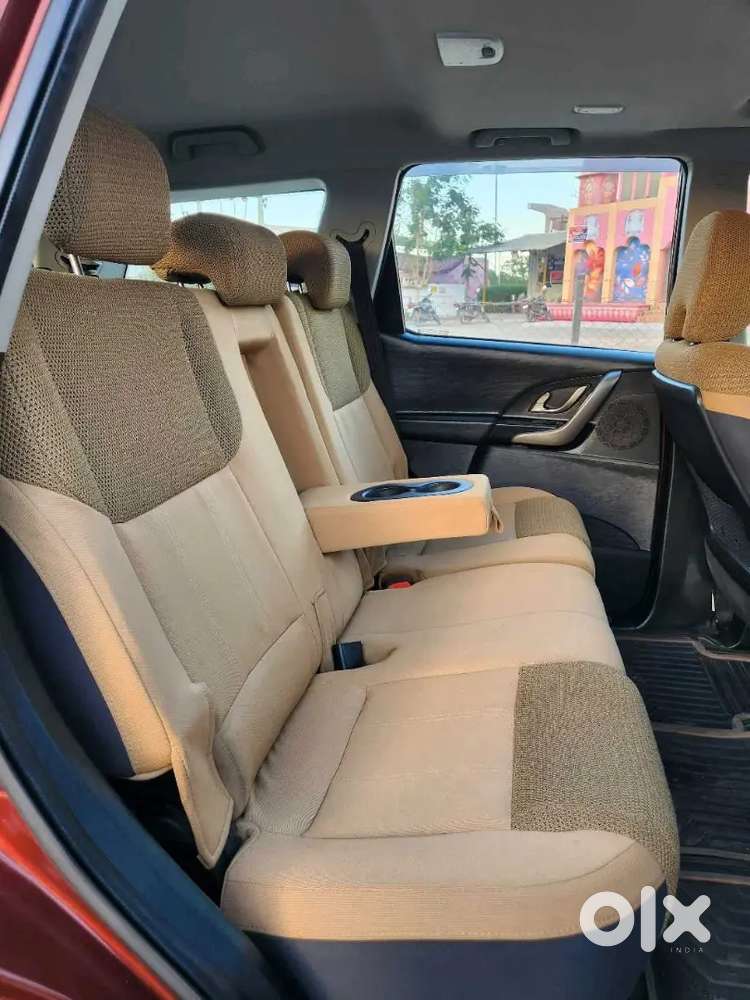 Mahindra Xuv500 2018 Diesel 89285 Km Driven