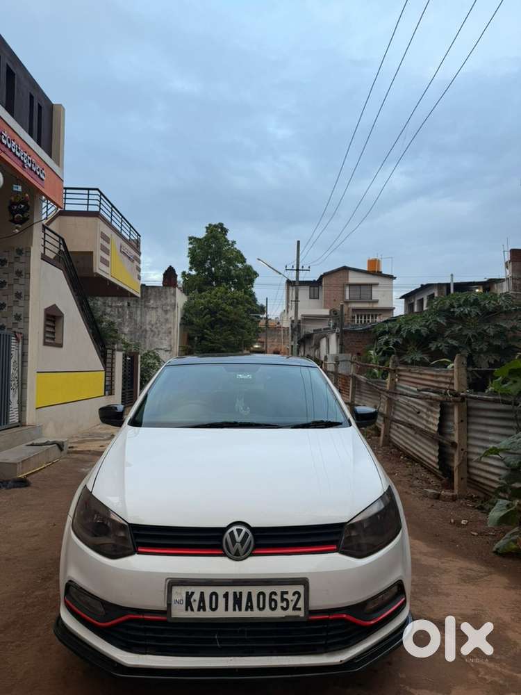 Volkswagen Polo 2015 Car