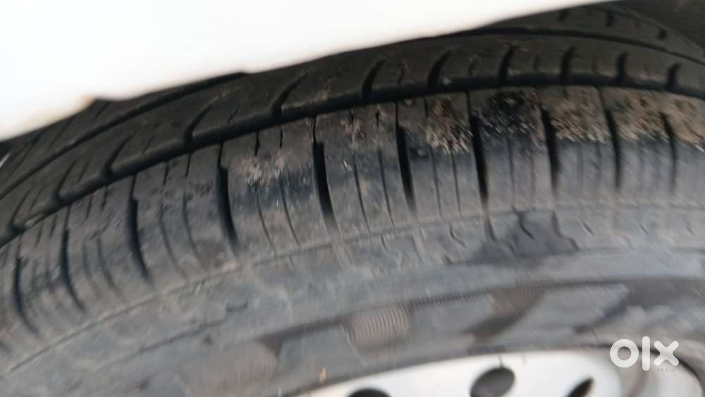 Maruti Suzuki Swift Dzire Lxi Optional-o, 2017, Cng & Hybrids