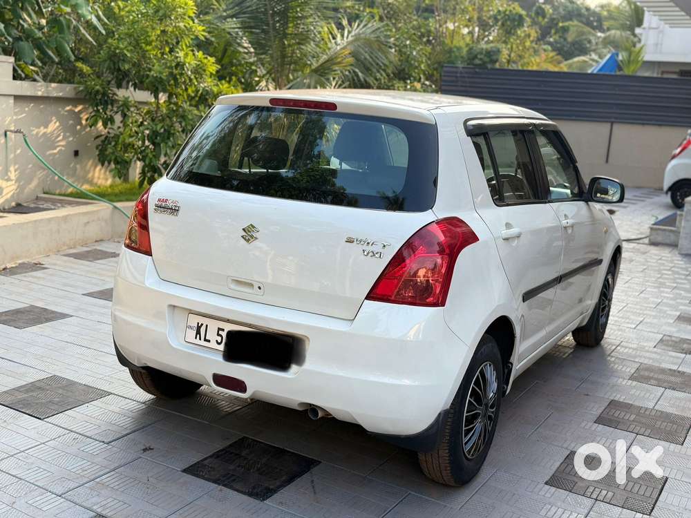 Maruti Suzuki Swift Vxi Optional, 2010, Petrol