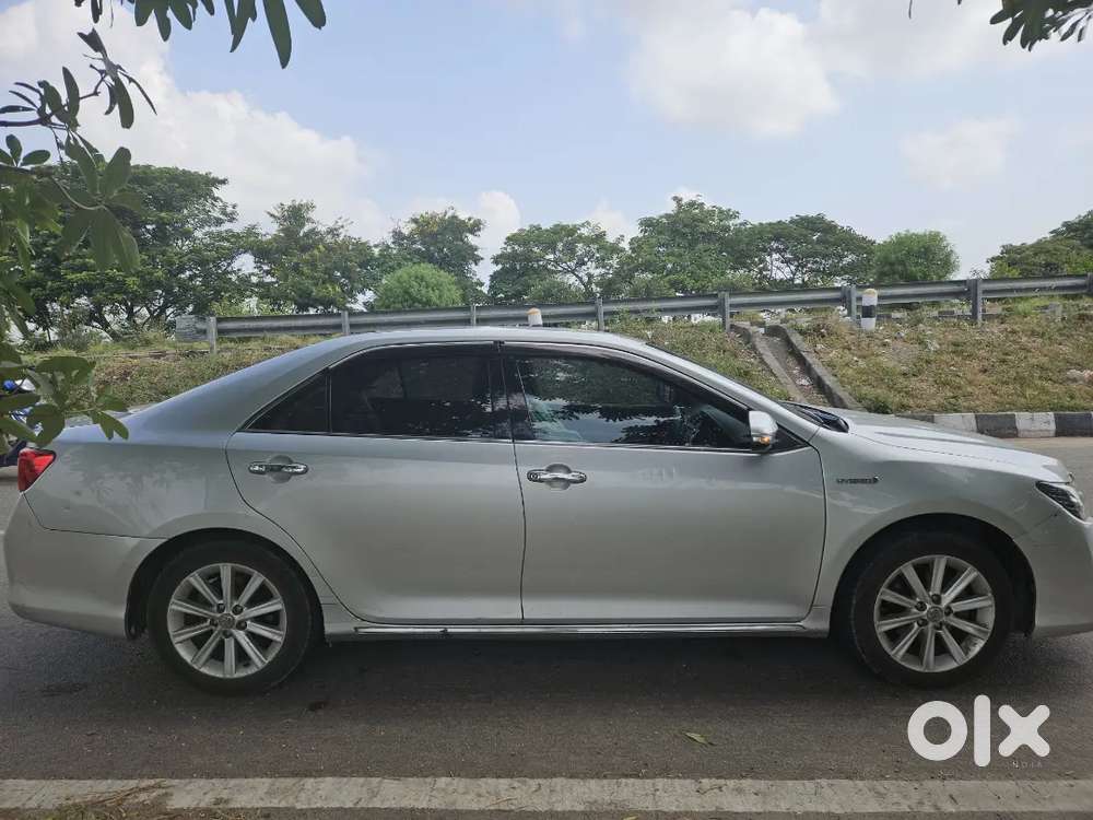 Toyota Camry Hybrid 2015