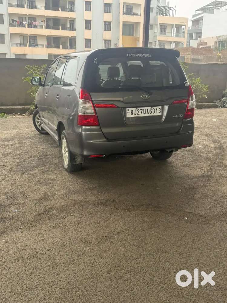Toyota Innova 2014 Diesel 195000 Km Driven
