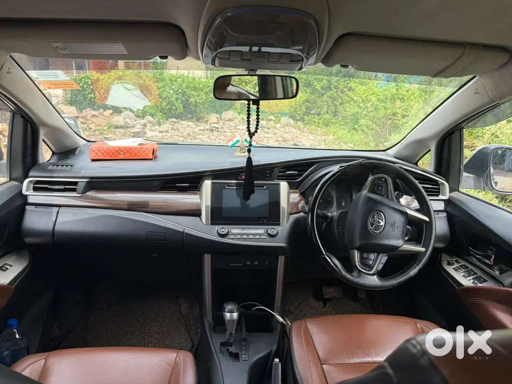 Toyota Innova Crysta 2016 2.4g Plus