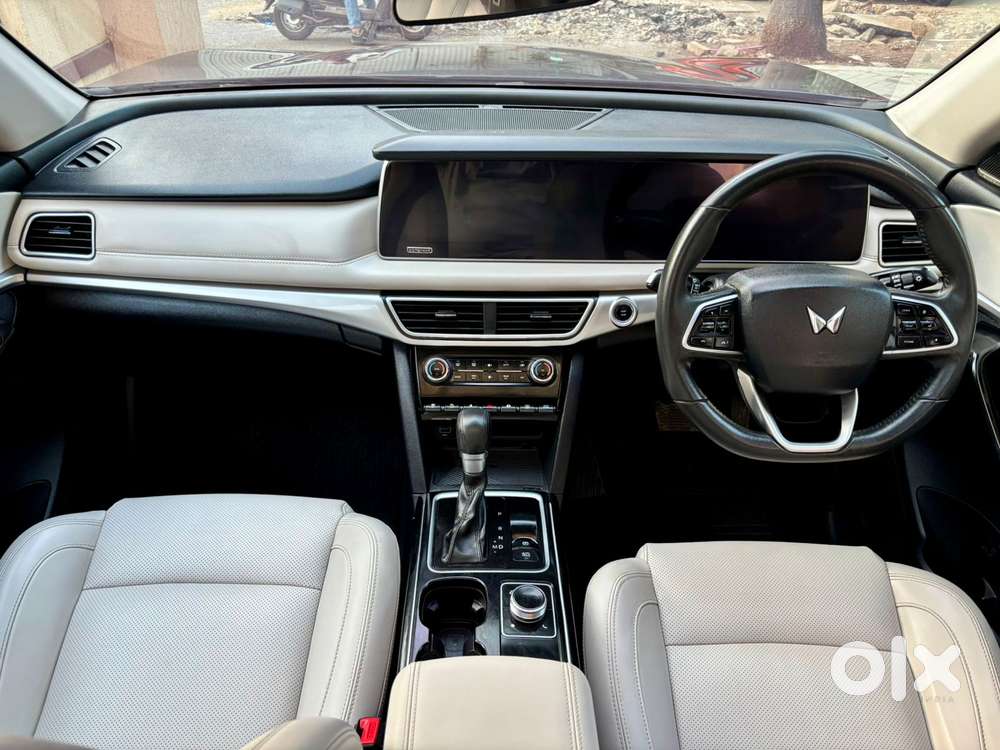 Mahindra Xuv700 2.2 Ax 7 Diesel At Luxury Pack Str, 2023, Diesel