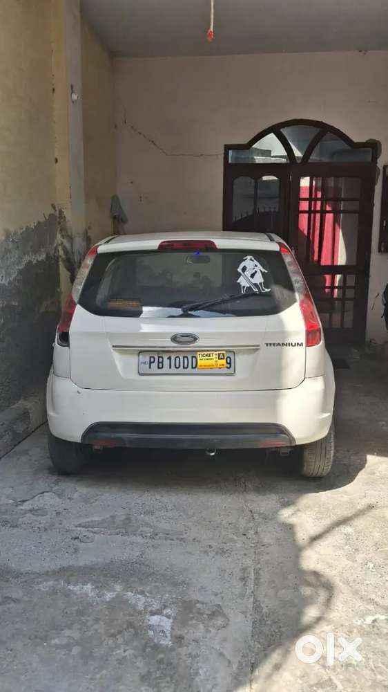 Ford Figo 2011 Top Model
