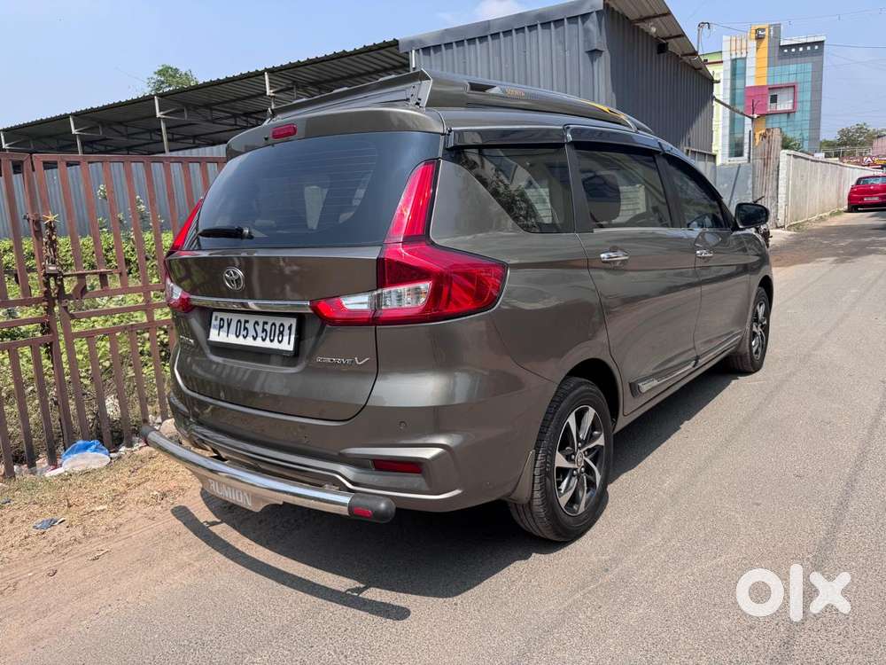 Toyota Rumion V Mt, 2024, Petrol