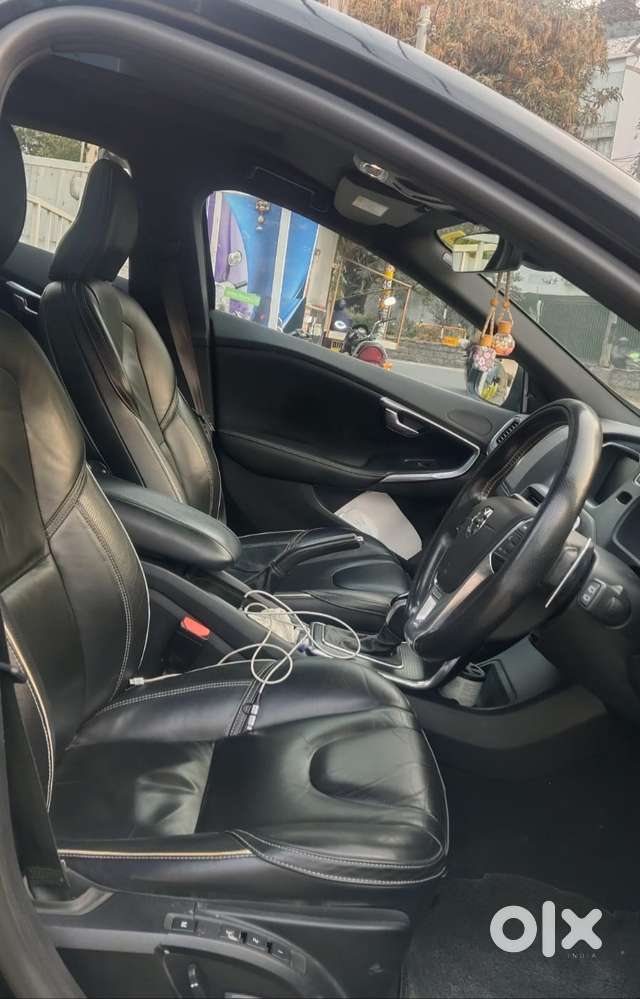 Volvo V40 D3 R Design, 2017, Diesel