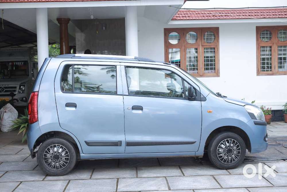 Maruthi  R