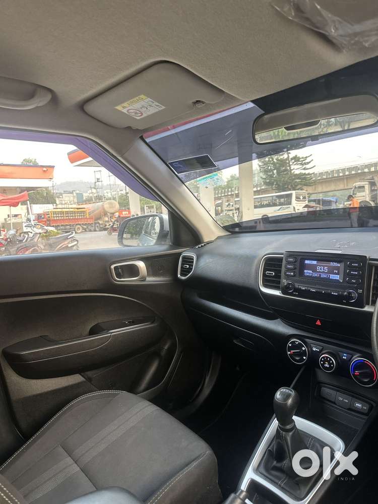 Hyundai Venue S 1.2 Petrol, 2022, Petrol