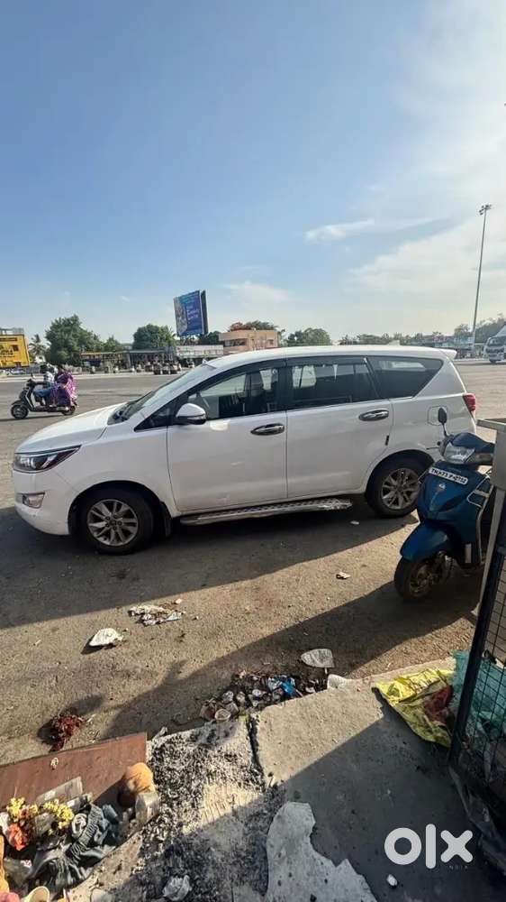 Toyota Innova Crysta 2016 2nd Owner